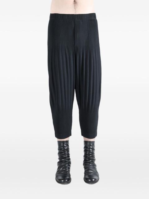 pleated trousers