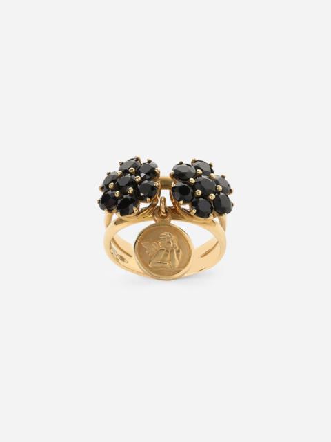Family ring in yellow 18kt gold with black sapphires