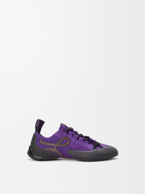 Grip sneaker in calfskin suede