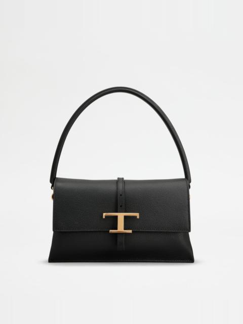 T TIMELESS FLAP BAG IN LEATHER MINI - BLACK