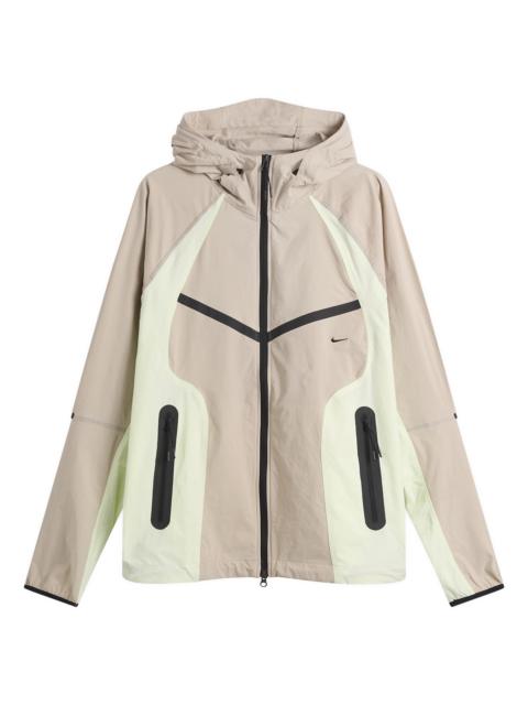 Nike Tech Woven Pro Oversized Jacket