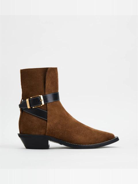 ANKLE BOOTS IN SUEDE - BROWN