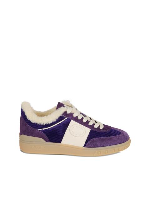 Upvillage lace-up V-logo sneakers