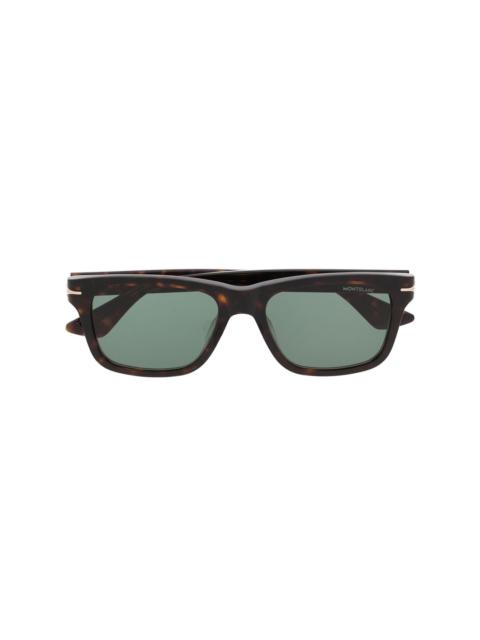 tortoiseshell sunglasses