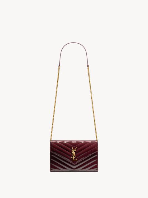 CASSANDRE ENVELOPE CHAIN WALLET IN PATENT LEATHER