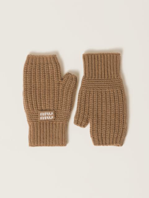 Wool and cashmere gloves
