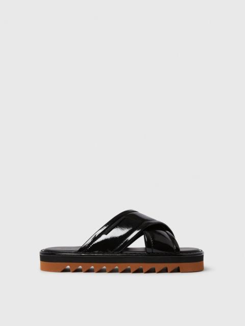 Sneak-Elyse Twisted Sandals