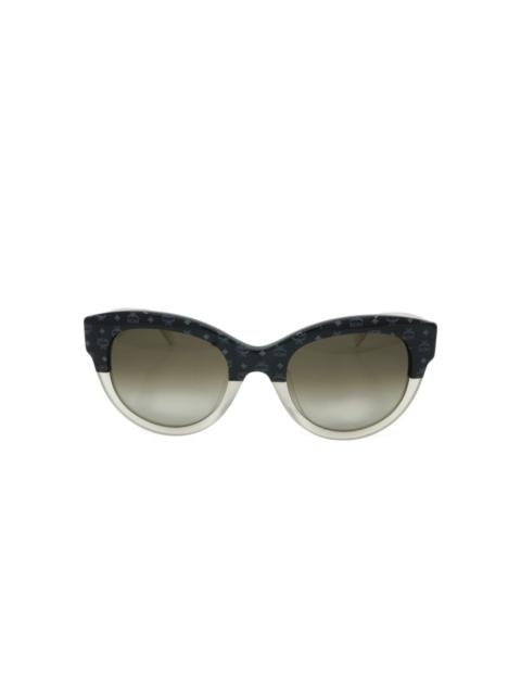 cat-eye sunglasses