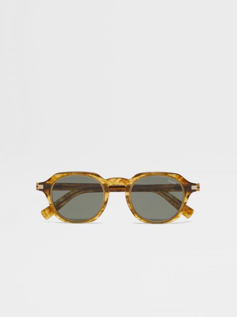 TRANSPARENT LIGHT BROWN ACETATE AND TITANIUM SUNGLASSES