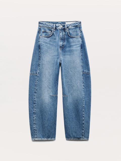 Charlie Ankle-Length Barrel Jeans
Lightweight Rigid Denim