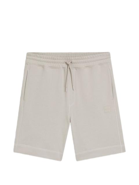 elastic-drawstring shorts