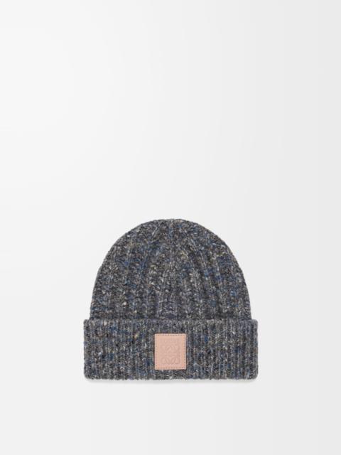 Beanie in wool and cashmere blend