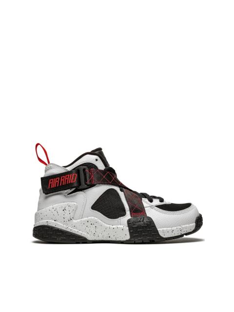Air Raid "White/Black/Red" sneakers