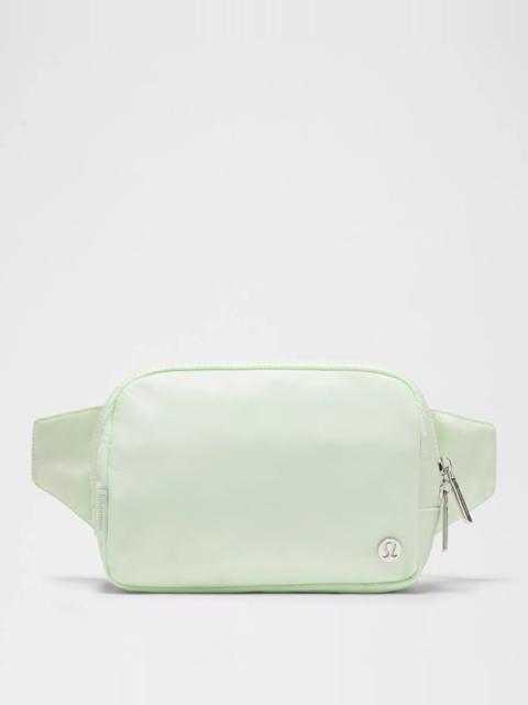 Everywhere Belt Bag Large with Long Strap 2L