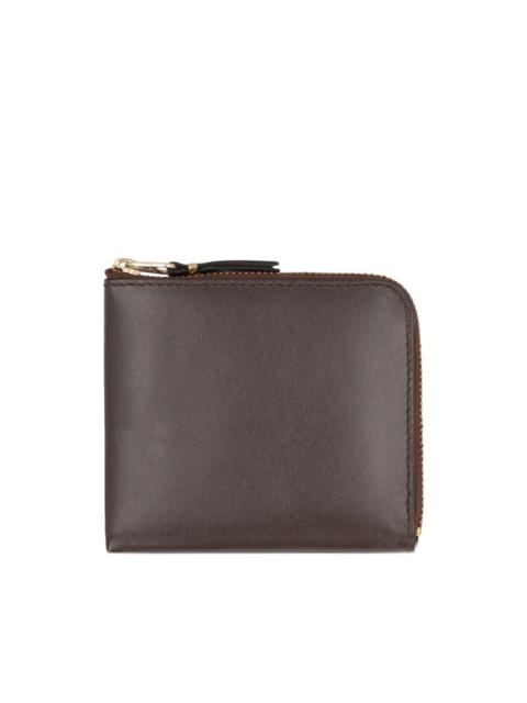 zip-fastening leather wallet