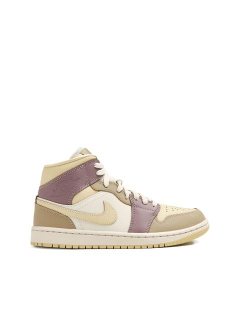 Air Jordan 1 Mid sneakers