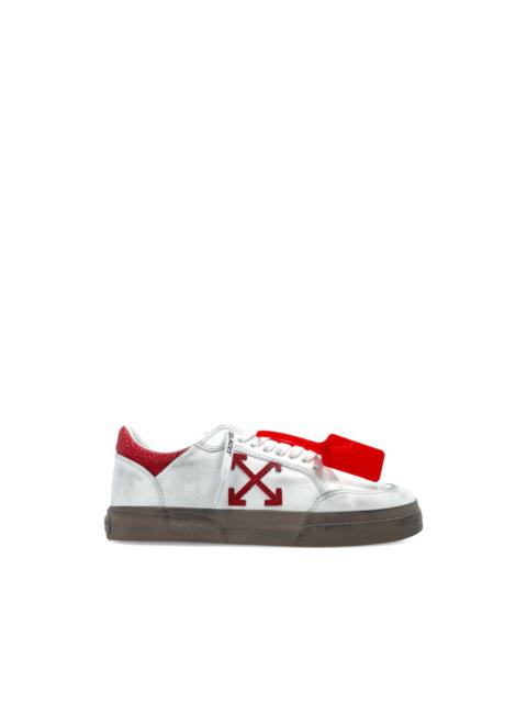 arrow textured leather sneakers