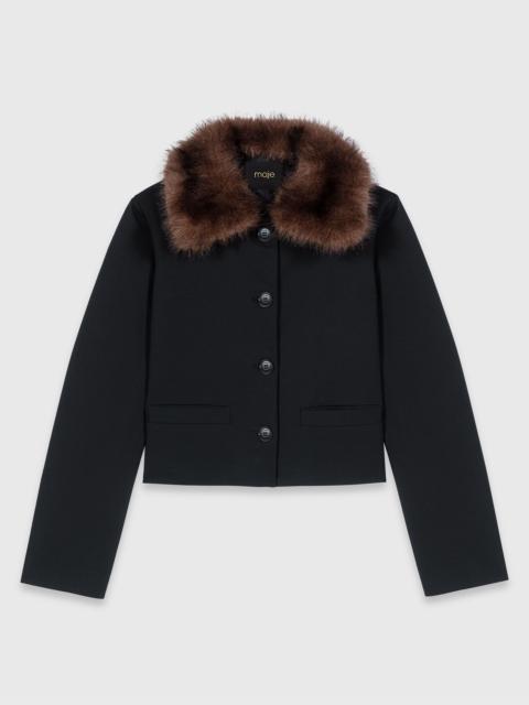 Short jacket with removable collar