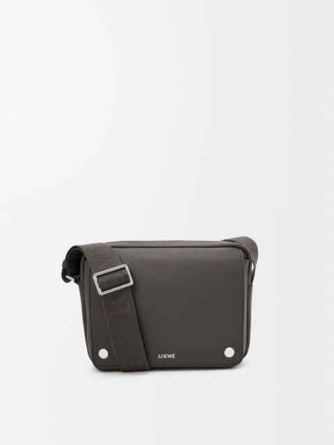 Medium Pebble messenger bag in supple grained calfskin