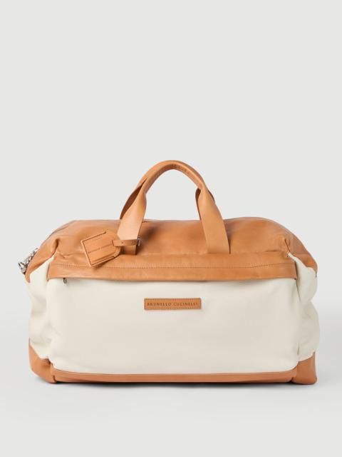 Grained calfskin and cowhide active bag