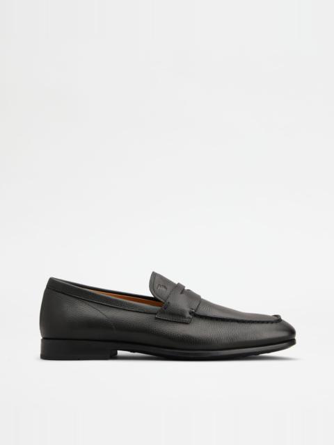 LOAFERS IN LEATHER - BLACK