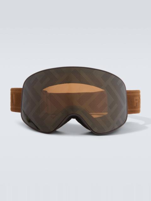 Logo ski goggles