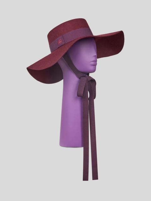 WOOL HAT WITH EMBROIDERED PEGASO LOGO