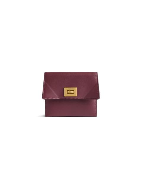 Women's Rodeo Card Holder With Flap in Burgundy