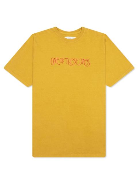 WREATH OF ROSES TEE - MUSTARD