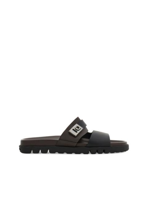 Hug-buckle sandals