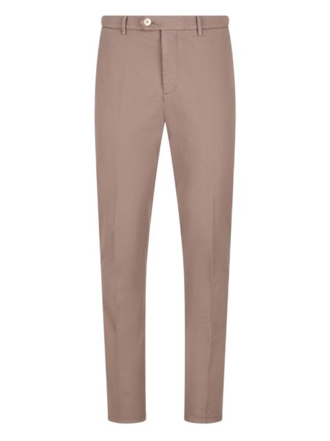 belt-loop trousers