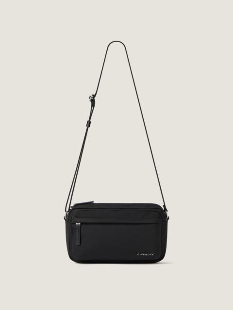 ESSENTIAL U CROSSBODY BAG IN NYLON