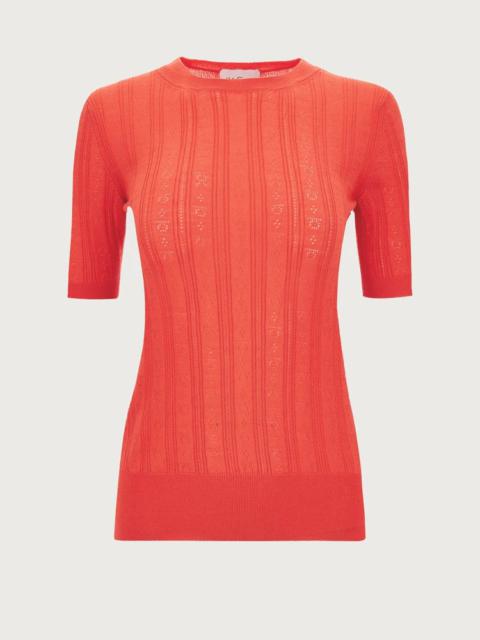 SHORT SLEEVED KNITTED TOP