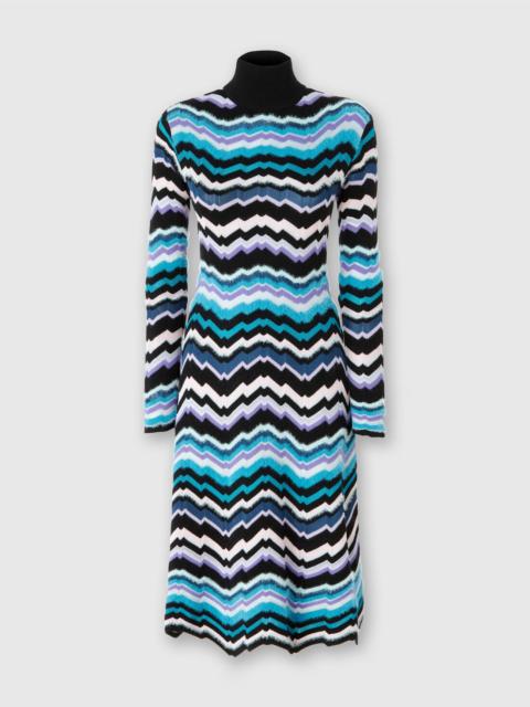 High-necked midi dress with Greek zigzag motif