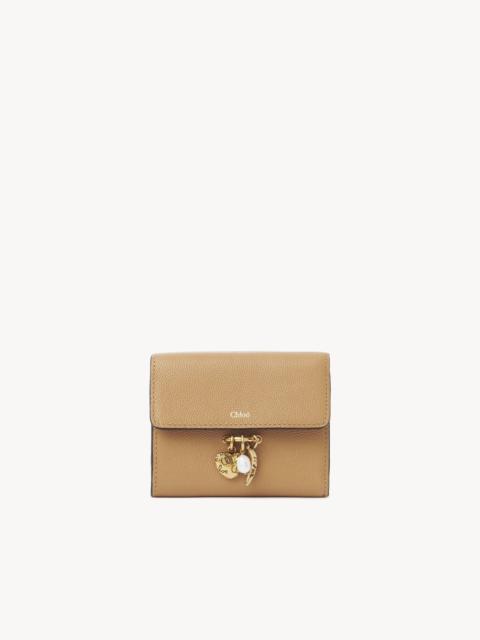SMALL CHLOÉ CHARMS TRI-FOLD WALLET IN GRAINED LEATHER