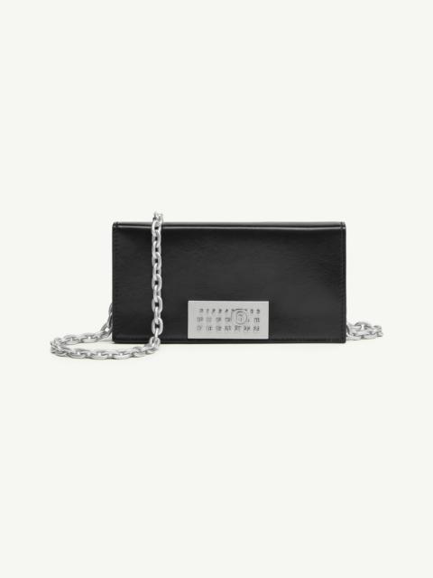 ☆MM6 Maison Margiela☆ Lasso 6 Chain Wallet White Black SA6 Wallet with chain and logo MM6 | Blondie Shop