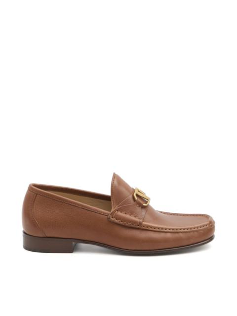 VLogo Signature leather loafers