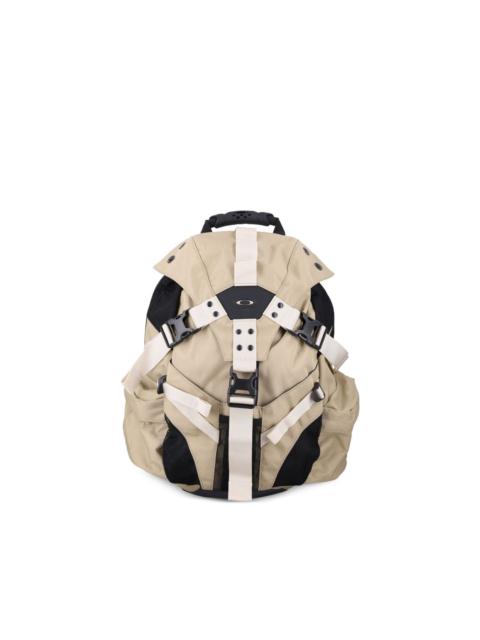 Icon Rc buckle strap backpack