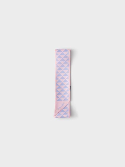Printed silk tie