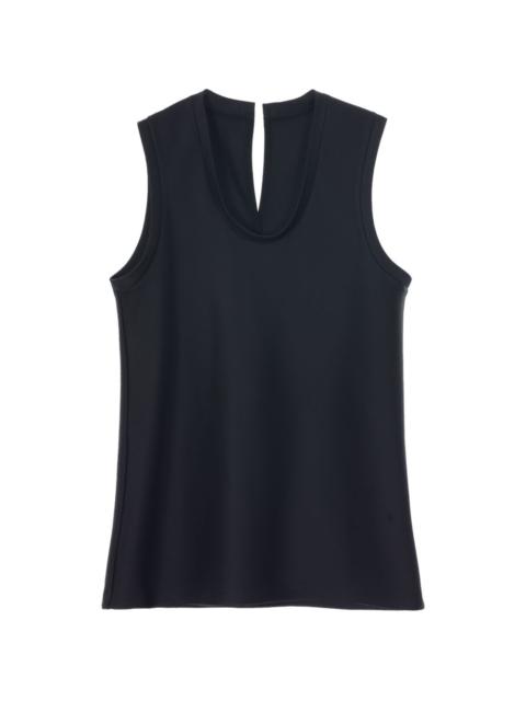 sleeveless top