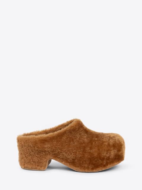 SHEARLING CLOGS