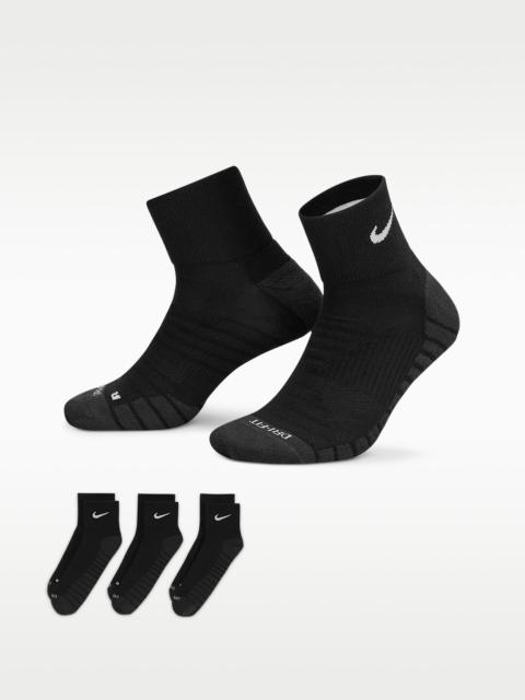 Nike Everyday Max Cushioned Training Ankle Socks (3 Pairs)