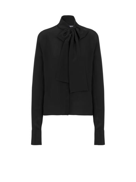 Crepe shirt with bow collar