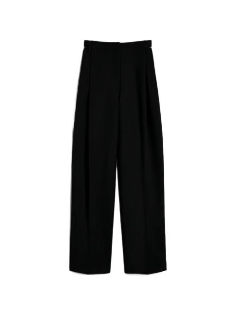 pleated trousers
