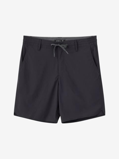 TRVLR Halfback 18" Hybrid Shorts