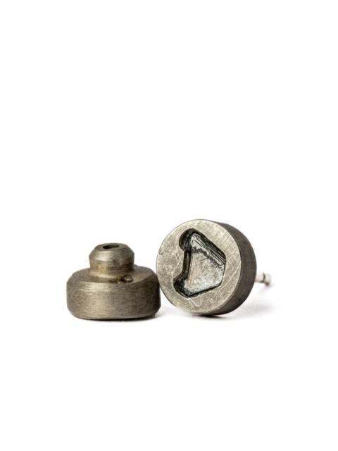 black diamond-encrusted stud earring