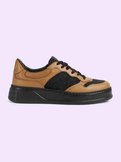 Men's lace-up sneaker