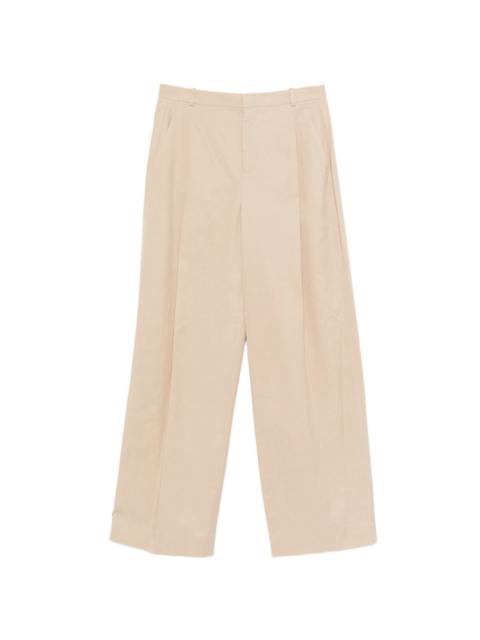 pleated trousers