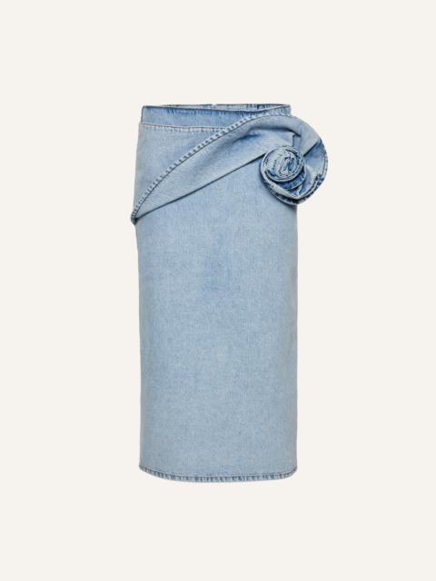 Floral appliqué denim midi skirt in light blue