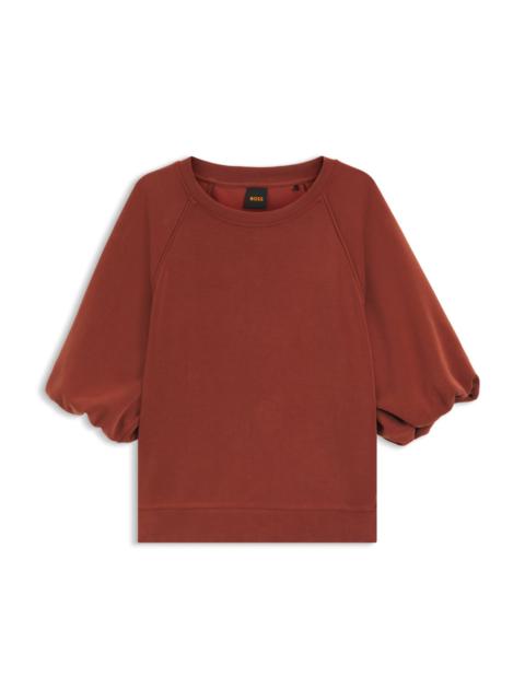 BALLOON-SLEEVE SWEATSHIRT IN AN OVERSIZED FIT